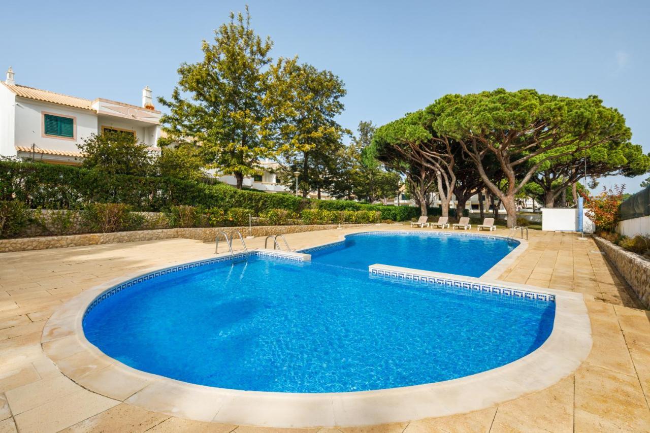 Falesia Beach Villa By The Portuguese Butler Olhos de Agua  Exterior photo